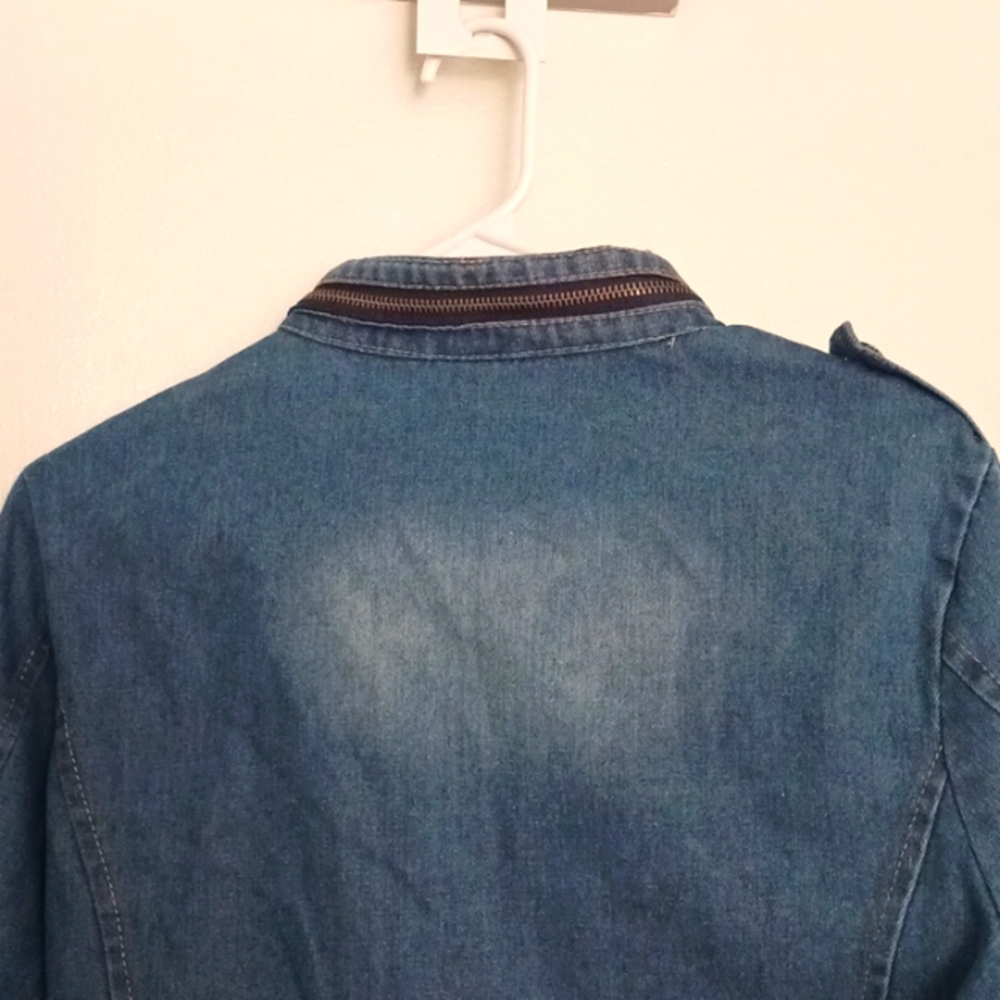 Jacket - Picture 3 of 3